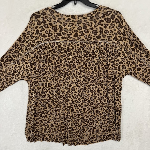 NEW Wonderly Curvy Leopard Print Long Sleeve Knit Top Size 2X Lightweight Layer - Picture 12 of 13